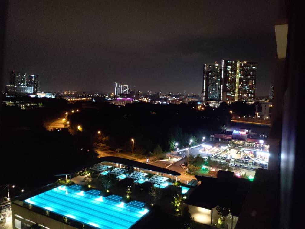 Cozy Studio Unit,Cyberjaya,Wifi, Netflix,Free Parking Εξωτερικό φωτογραφία