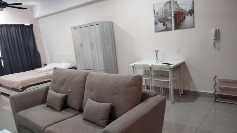 Cozy Studio Unit,Cyberjaya,Wifi, Netflix,Free Parking Εξωτερικό φωτογραφία